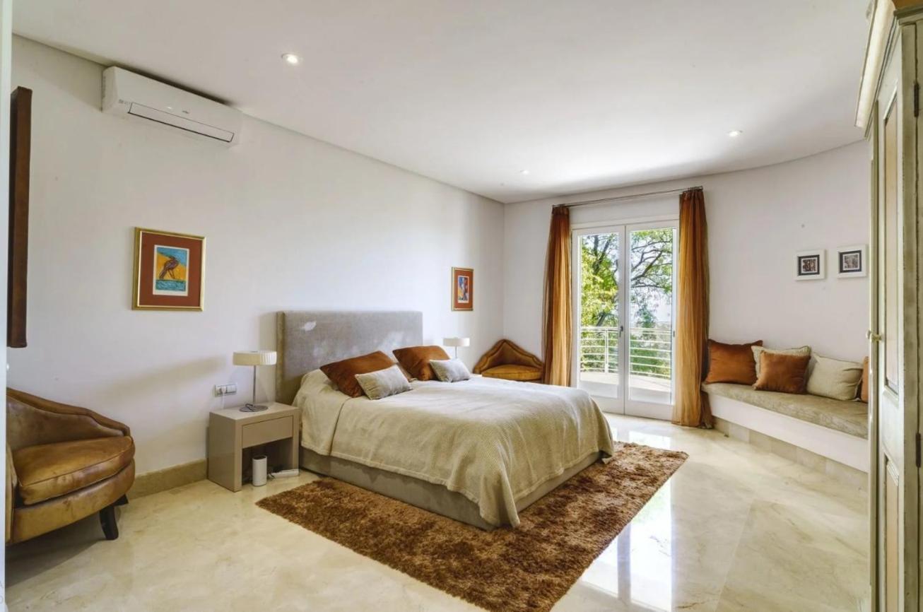 Exclusiva Con Terraza Y Jardin Villa